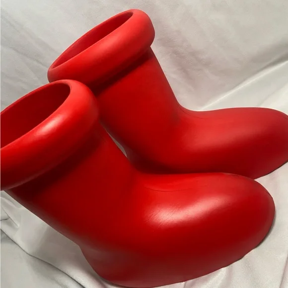 MSCHF - Picture 2 of 3